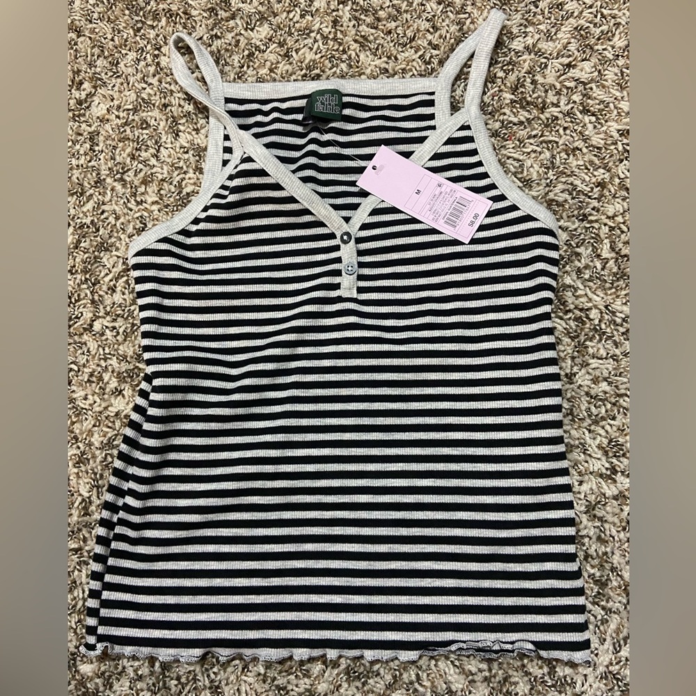 Women’s size medium Wild Fable cropped tank top